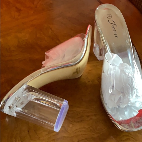 Clear sandals - Picture 2 of 5